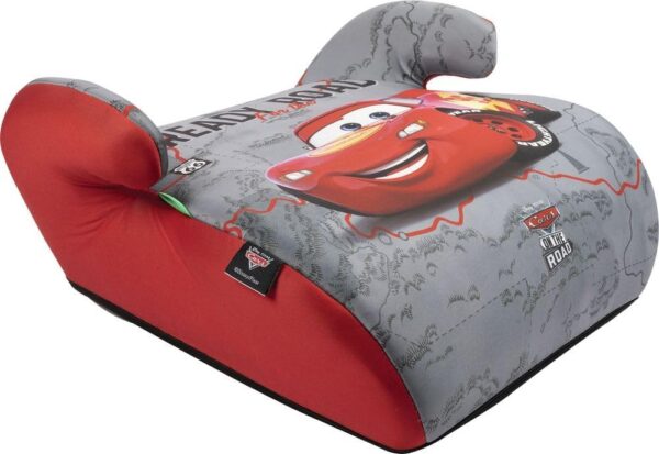 Disney Cars Seggiolino alzatina auto i-Size ECE R129. Alzabimbo per la sicurezza dei bambini con altezza da 125 a 150 cm. Rialzo con grafiche di Cars, seduta per bimbi su fondo grigio.