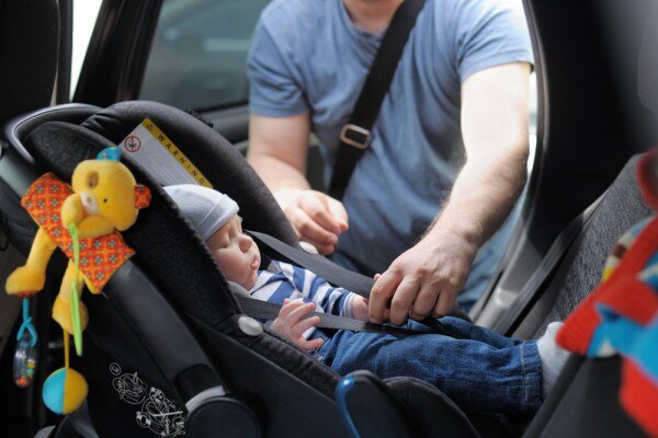 Dispositivi anti-abbandono per seggiolini auto, i migliori